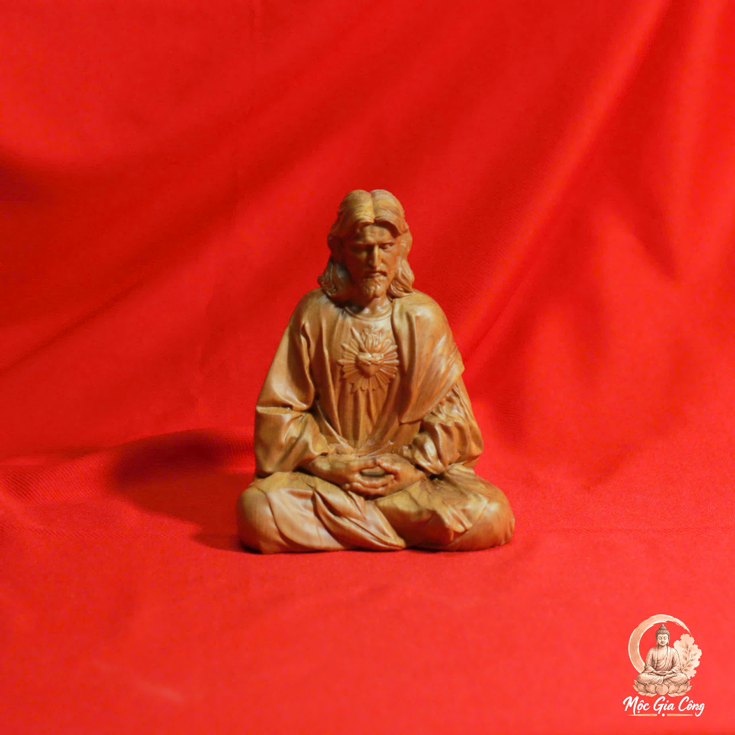 Chúa Giêsu Gỗ Bách Xanh 3