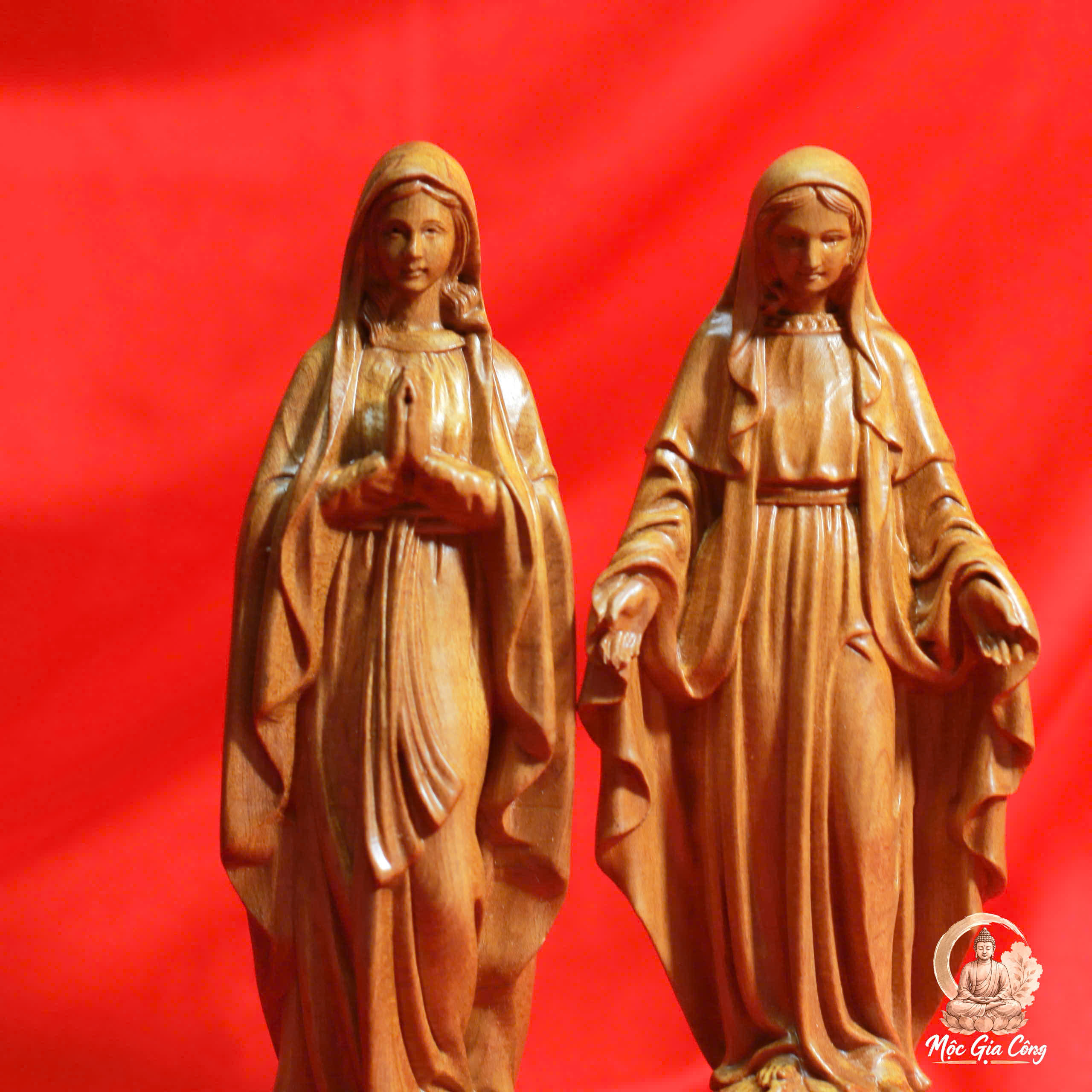 Đức Mẹ Maria Gỗ Bách Xanh 3