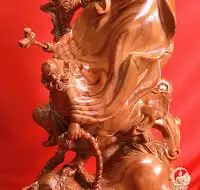 Đạt Ma Bay Uy Phong Gỗ Hương Đá
